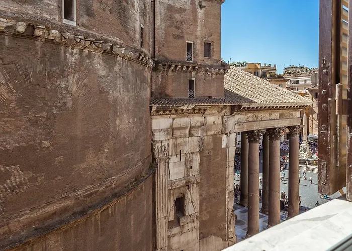 Pensión Hub Pantheon 4*